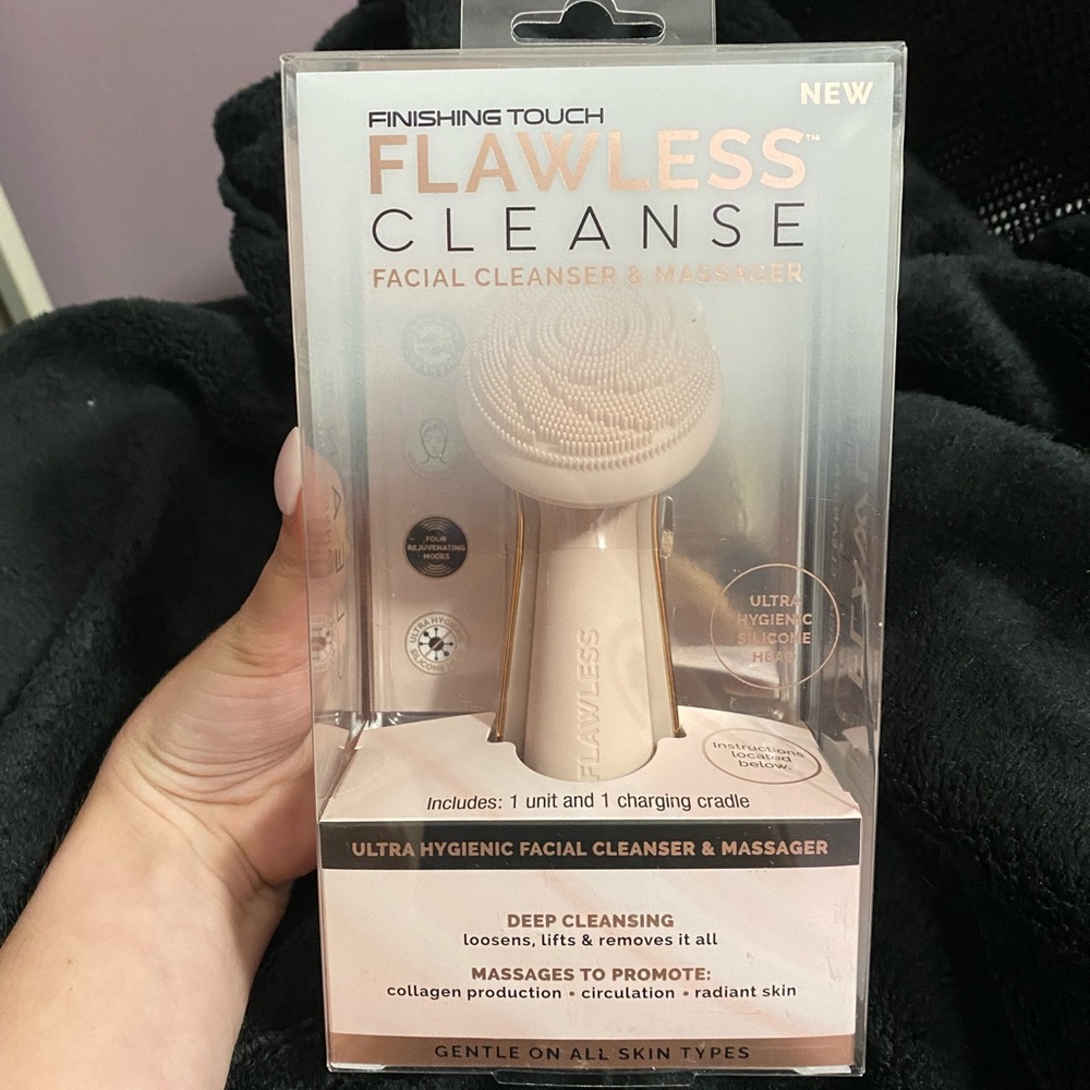 Facial cleanser and massager
